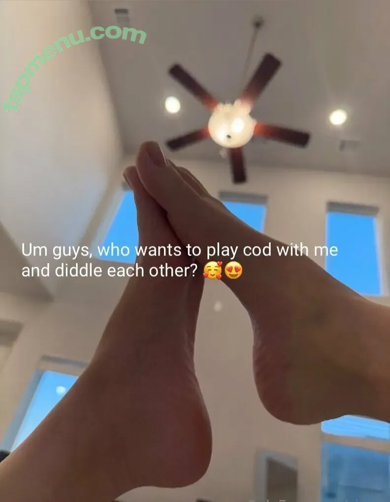 zipoz nude photo #0069 (Alyssa Alessio / _xyzaly)