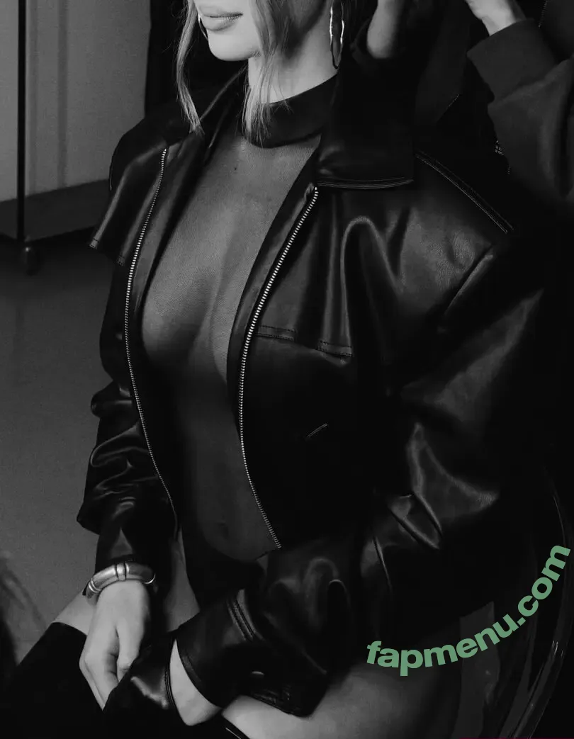 Zlatochkaden nude photo #0044 (Zlatochkaden)