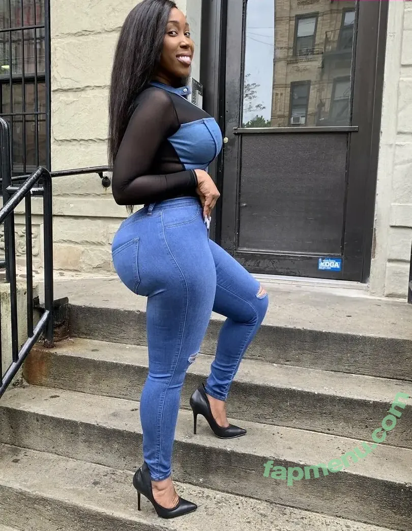 Zmeenaor nude photo #0005 (Zmeenaor)