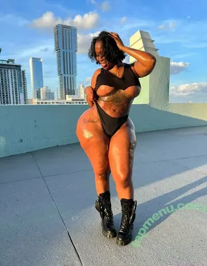 zmeenaorrxclusive / zmeenaorr nude photo #0054