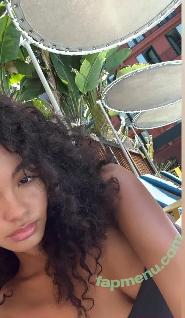 Znefer_ nude photo #0022 (Majel Udjate)