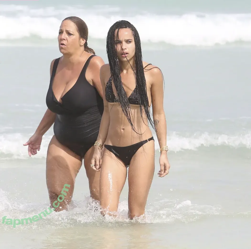 Zoë Kravitz nude photo #0052 (zoeisabellakravitz)