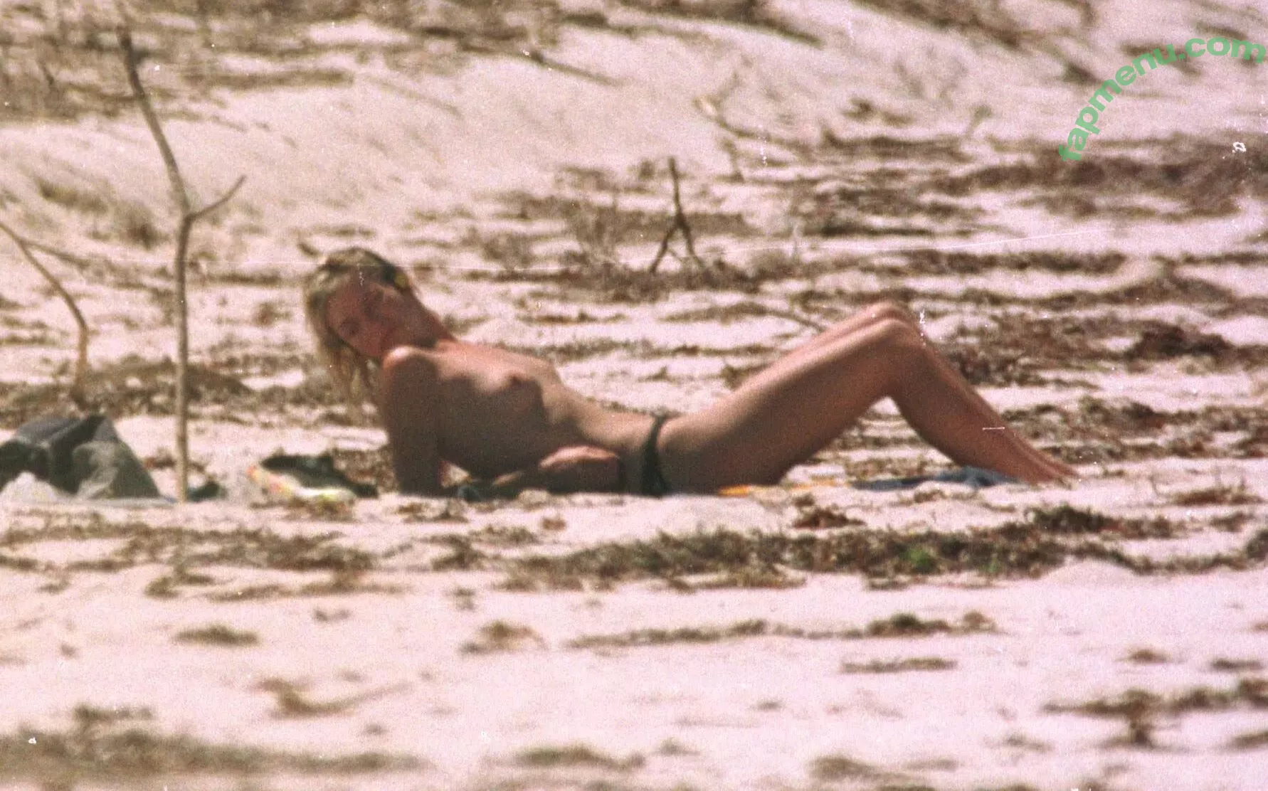 Zoe Ball nude photo #0002 (zoeball / zoetheball)