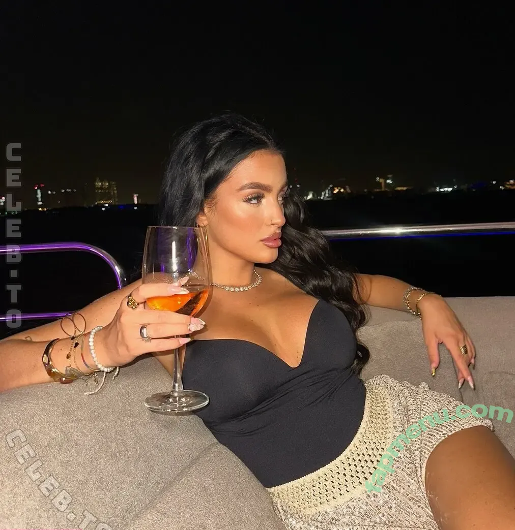 Zoe Chiara Wallner nude photo #0006 (zoechiara_official)