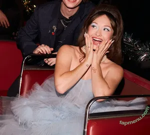 Zoe Colletti / zoecolletti nude photo #0197