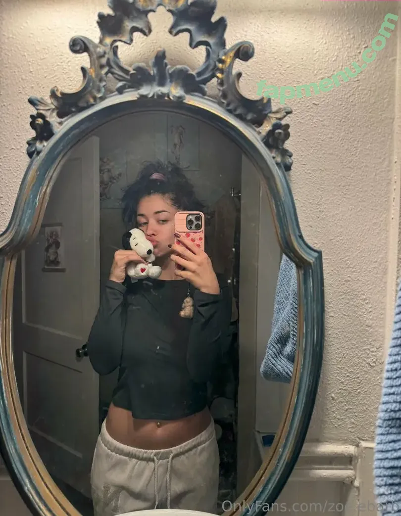 zoe.ebarb nude photo #0037 (zoeebarb.fr)