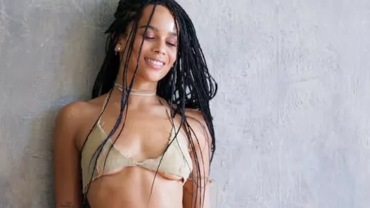 Zoe Kravitz / zoeisabellakravitz nude photo #0272