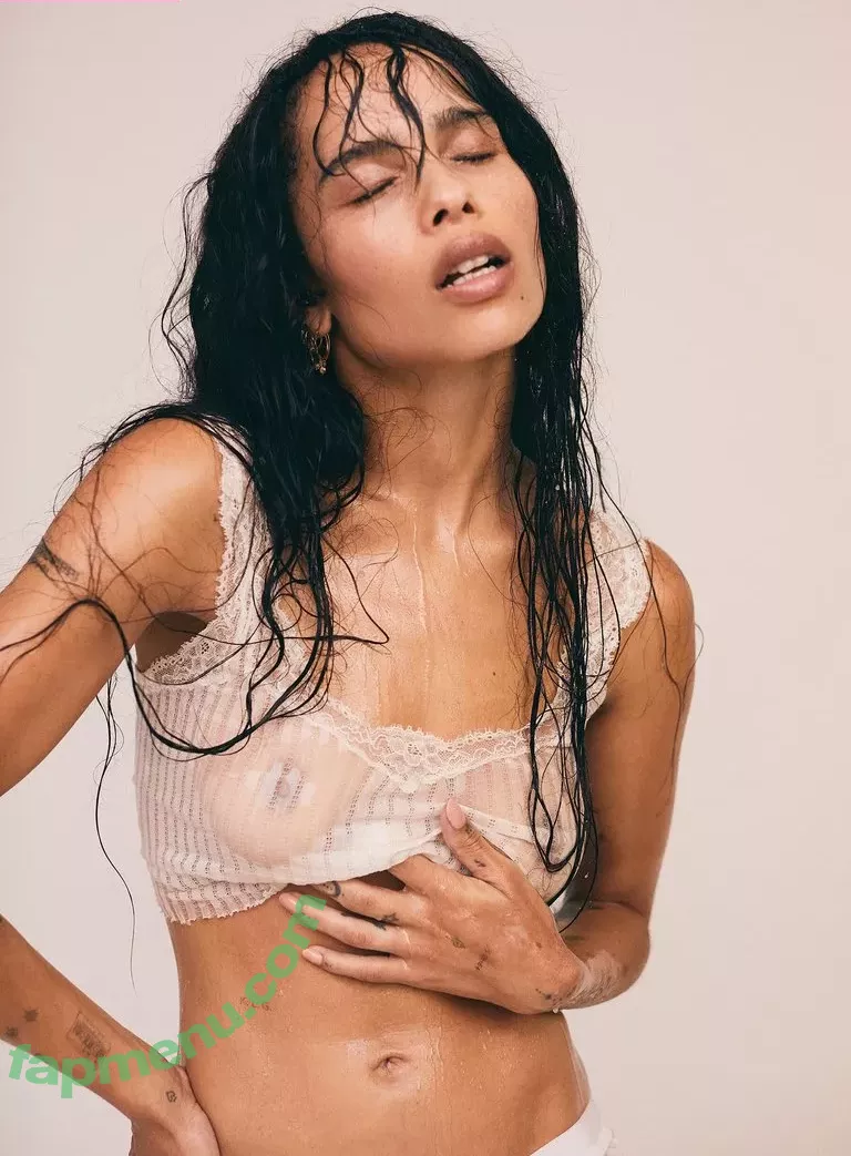 Zoe Kravitz nude photo #0042 (zoeisabellakravitz)