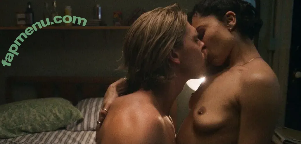 Zoe Kravitz nude photo #0496 (zoeisabellakravitz)