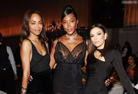 Zoe Saldana / zoesaldana nude photo #0593