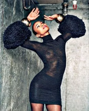 Zoe Saldana / zoesaldana nude photo #0603