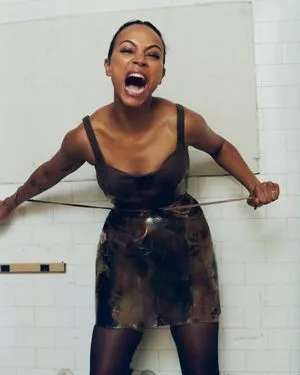 Zoe Saldana / zoesaldana nude photo #0608