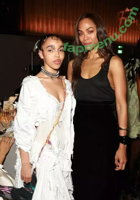 Zoe Saldana nude photo #0572 (zoesaldana)