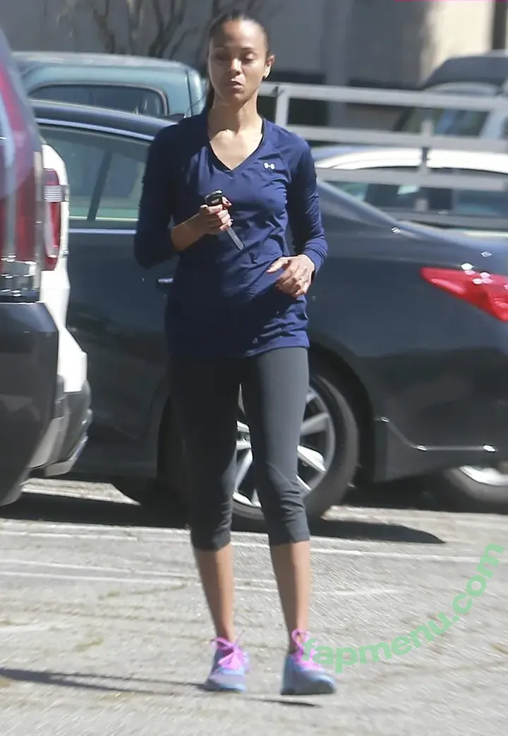 Zoe Saldana nude photo #0908 (zoesaldana)