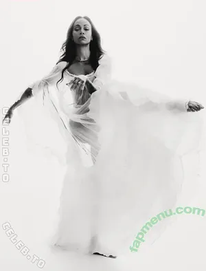 Zoe Saldana / zoesaldana nude photo #1073