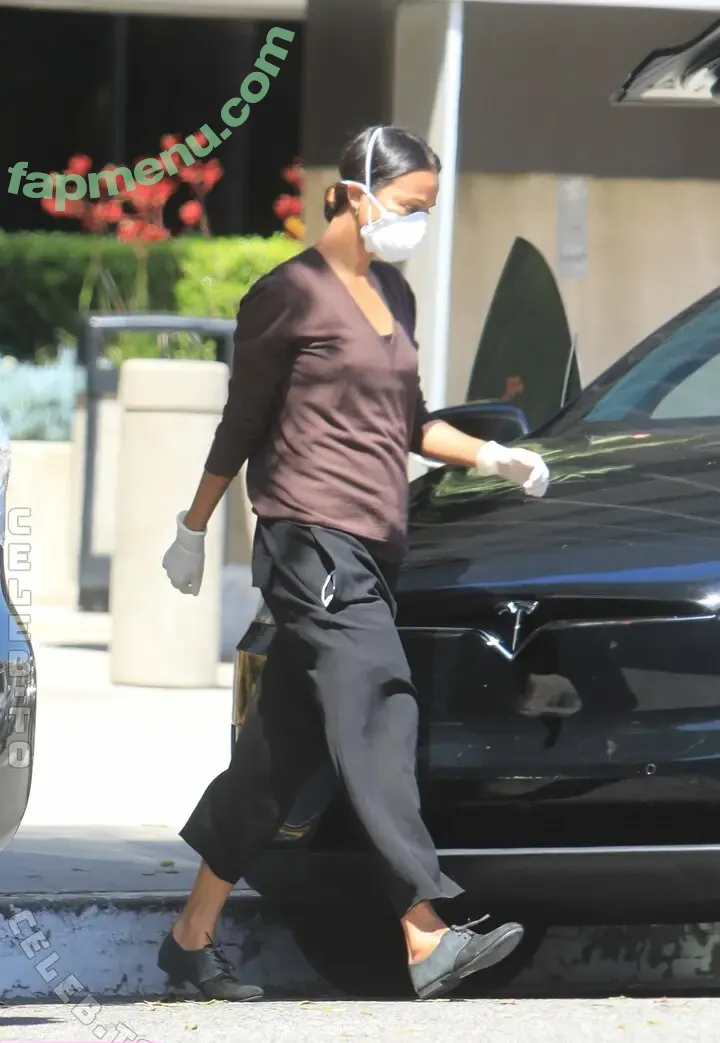 Zoe Saldana nude photo #1047 (zoesaldana)