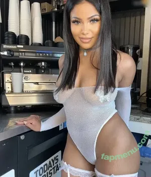 Zoebarista / Tapzoesbyeoh / Zoe_barista / zoe.barista nude photo #0024