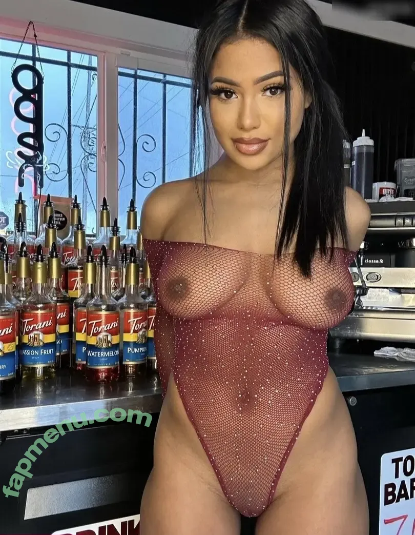Zoebarista nude photo #0052 (Tapzoesbyeoh / Zoe_barista / zoe.barista)