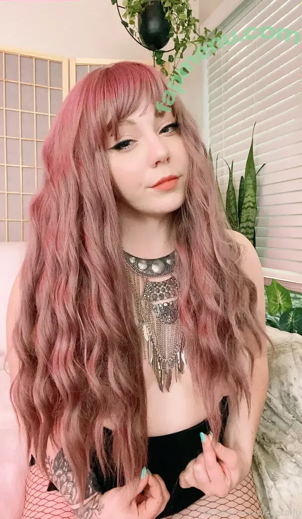 ZoeCatfu nude photo #0121 (Catfu / ThatsCat / zoecat)