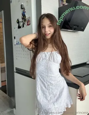 zoeee_princess / zoee_princesss nude photo #0024