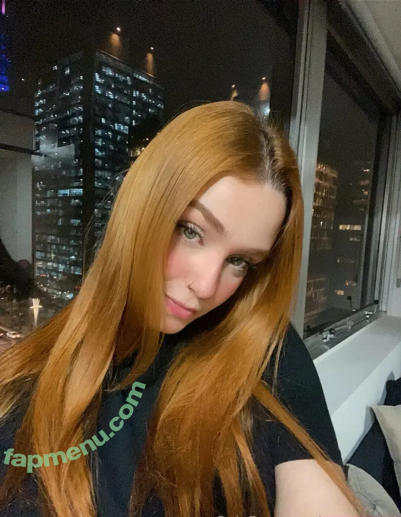 zoeequinn nude photo #0001 (zoequinn)