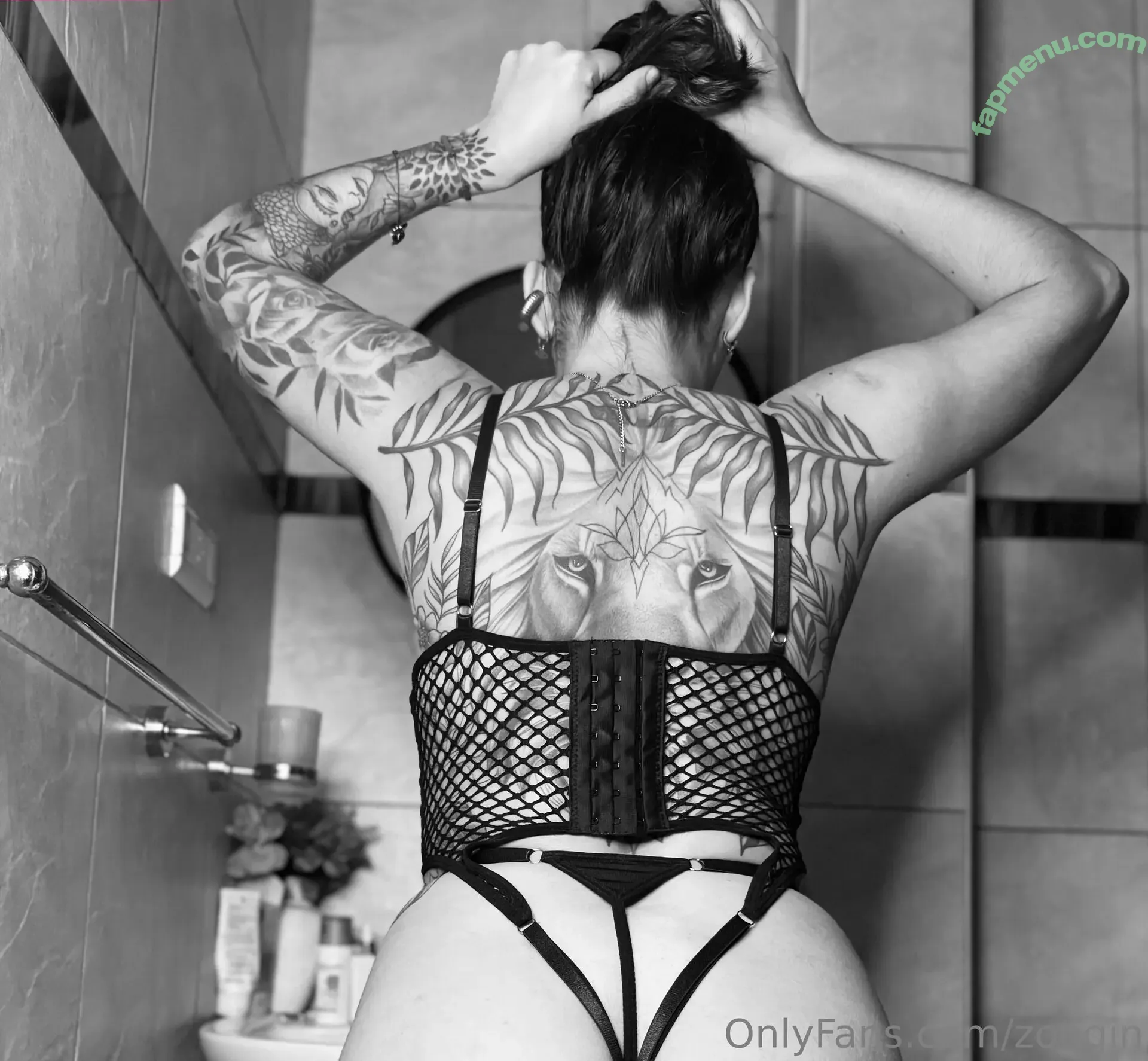 zoegin nude photo #0064 (zoegin40)