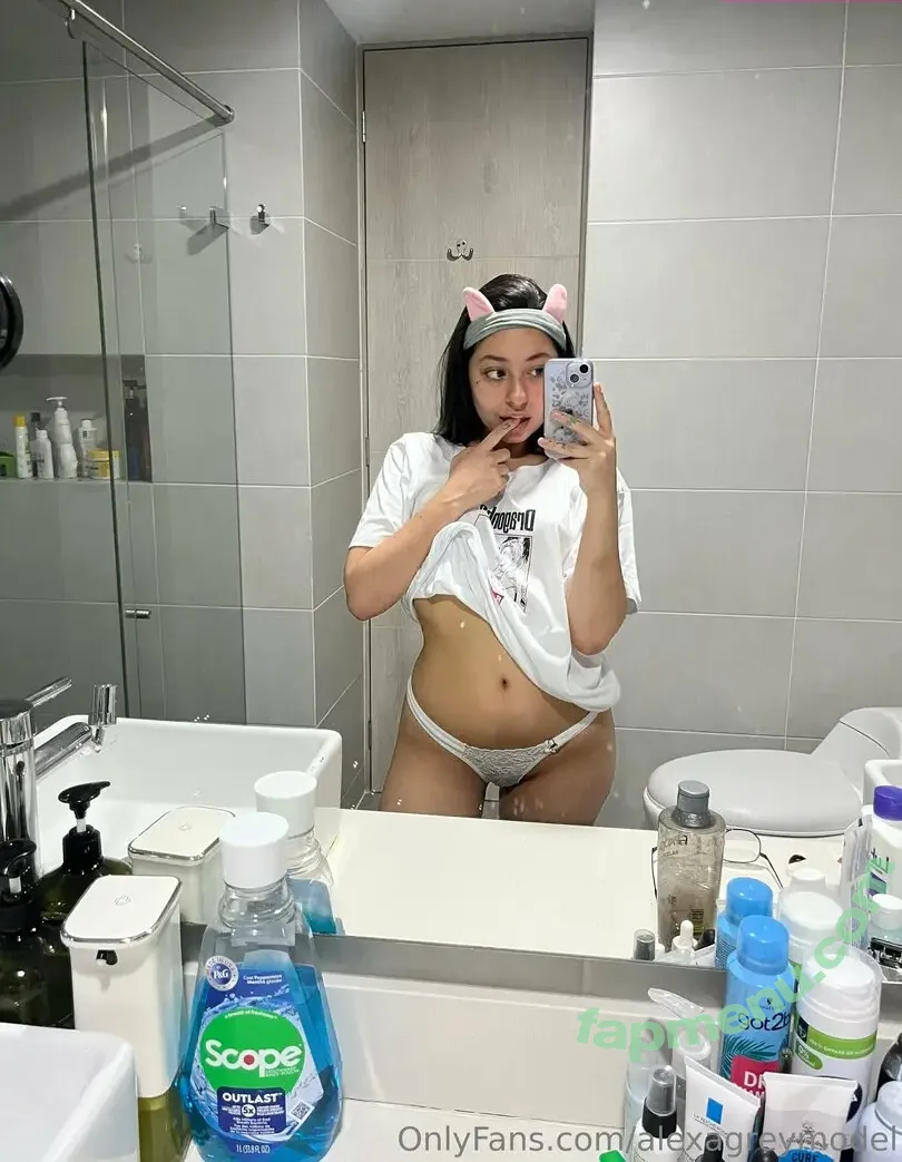 zoelushmodel nude photo #0002 (anupbadri / gbunnyke51793 / zoemulraine)