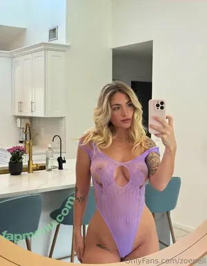 zoeneli / zoenelis nude photo #0007