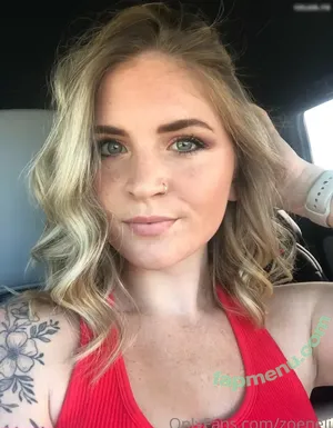 Zoeneli / zoenelix nude photo #0003