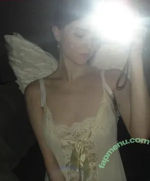 zoeplzshutup / zoeloveshouses / zoeshutup nude photo #0044