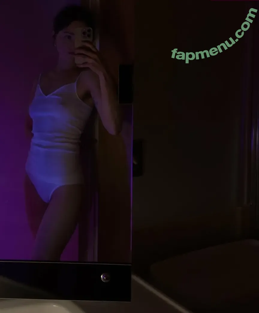 zoeplzshutup nude photo #0041 (zoeloveshouses / zoeshutup)