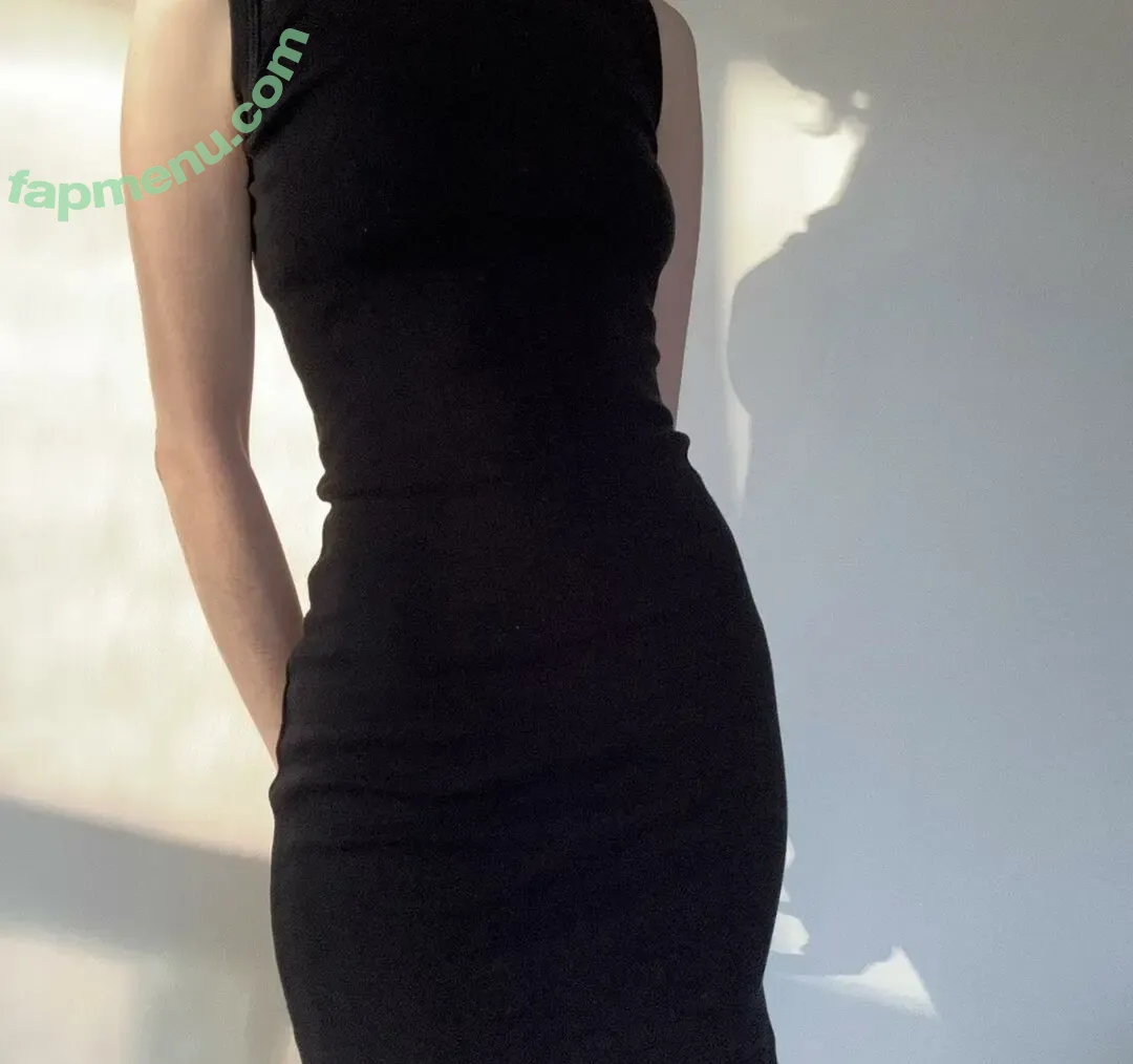 zoeplzshutup nude photo #0071 (zoeloveshouses / zoeshutup)