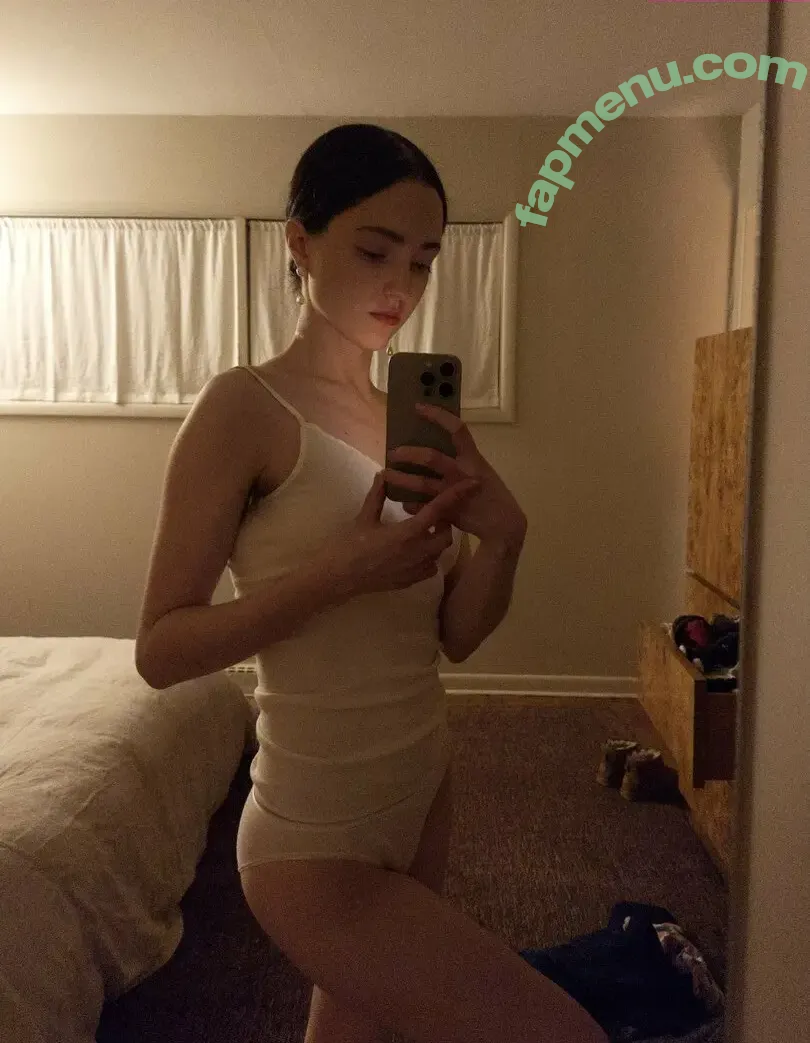 zoeplzshutup nude photo #0094 (zoeloveshouses / zoeshutup)