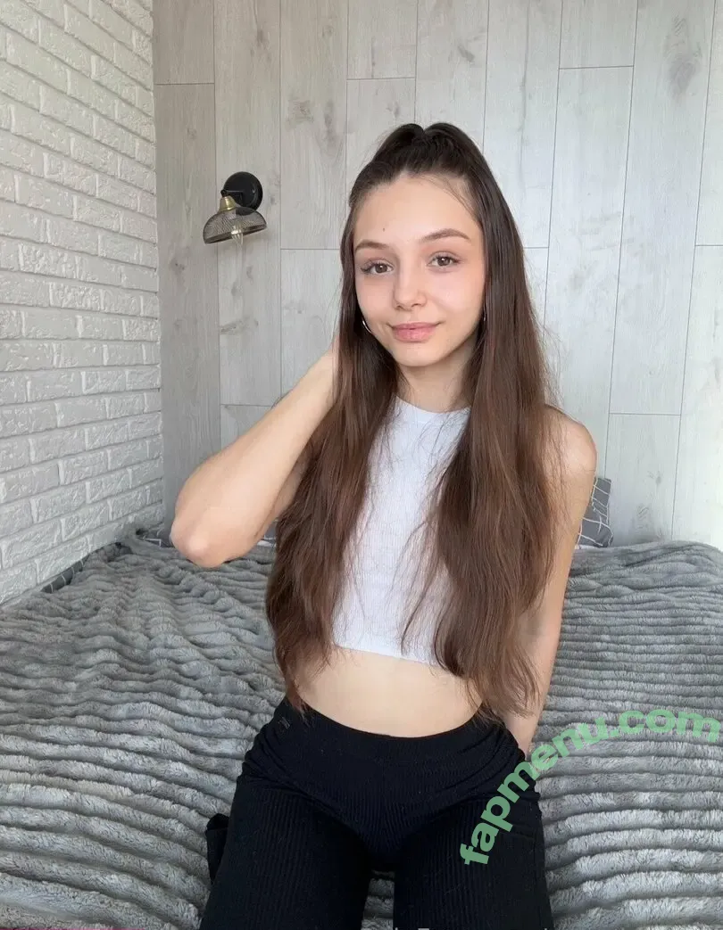 zoeprincesss nude photo #0018 (zoeee_princess / zoeprincessyoga)