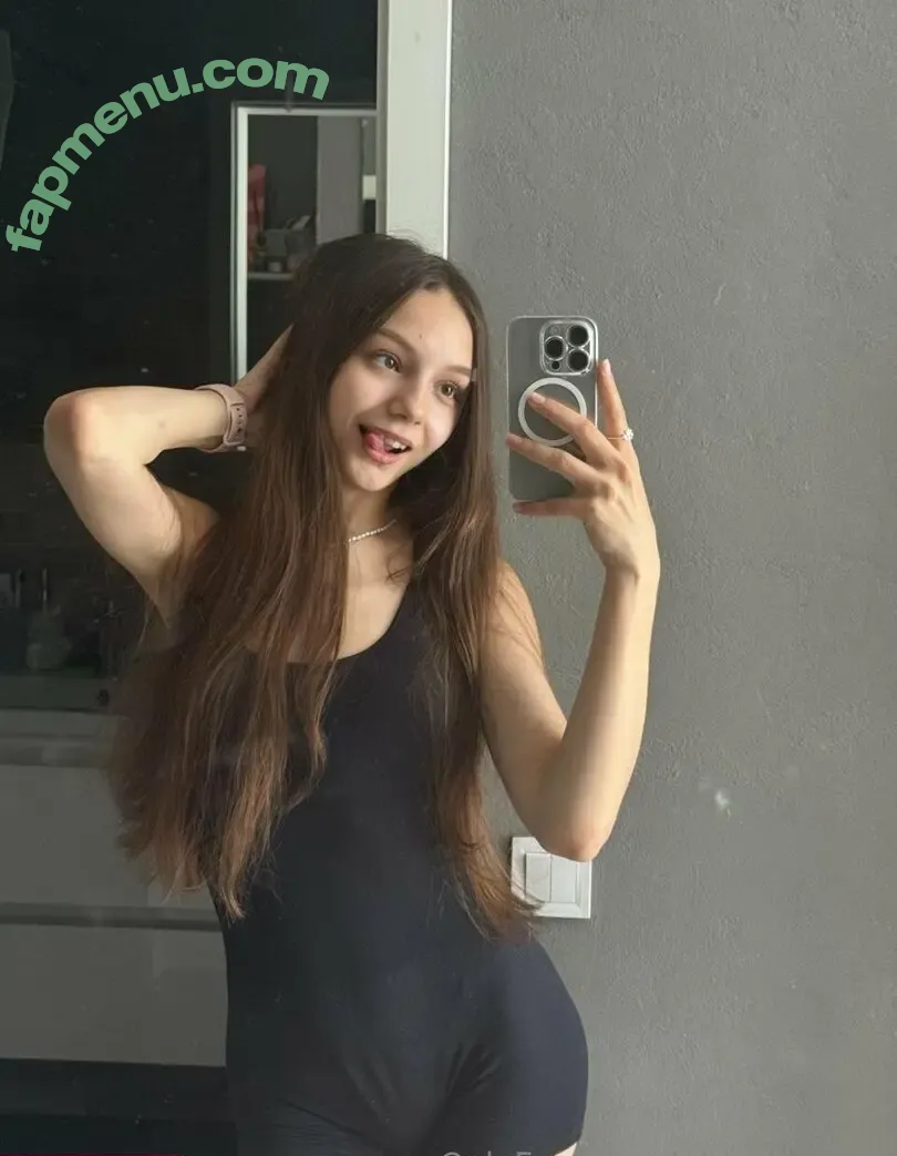 zoeprincesss nude photo #0043 (zoeee_princess / zoeprincessyoga)