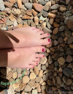 zoerosexo nude photo #0032