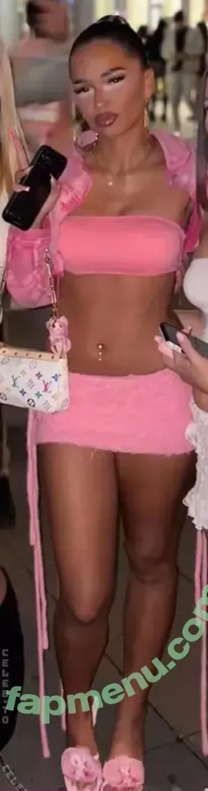 Zoesalg nude photo #0105