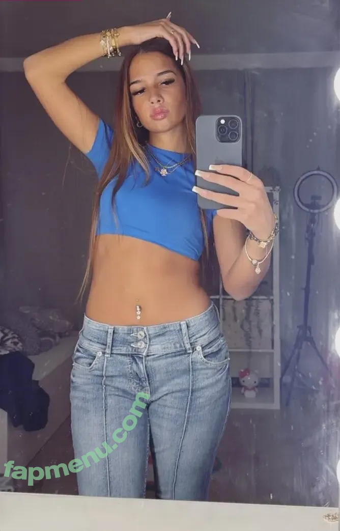 Zoesalg nude photo #0042 (Zoesalg)