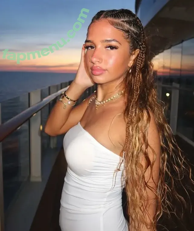 Zoesalg nude photo #0168 (Zoesalg)