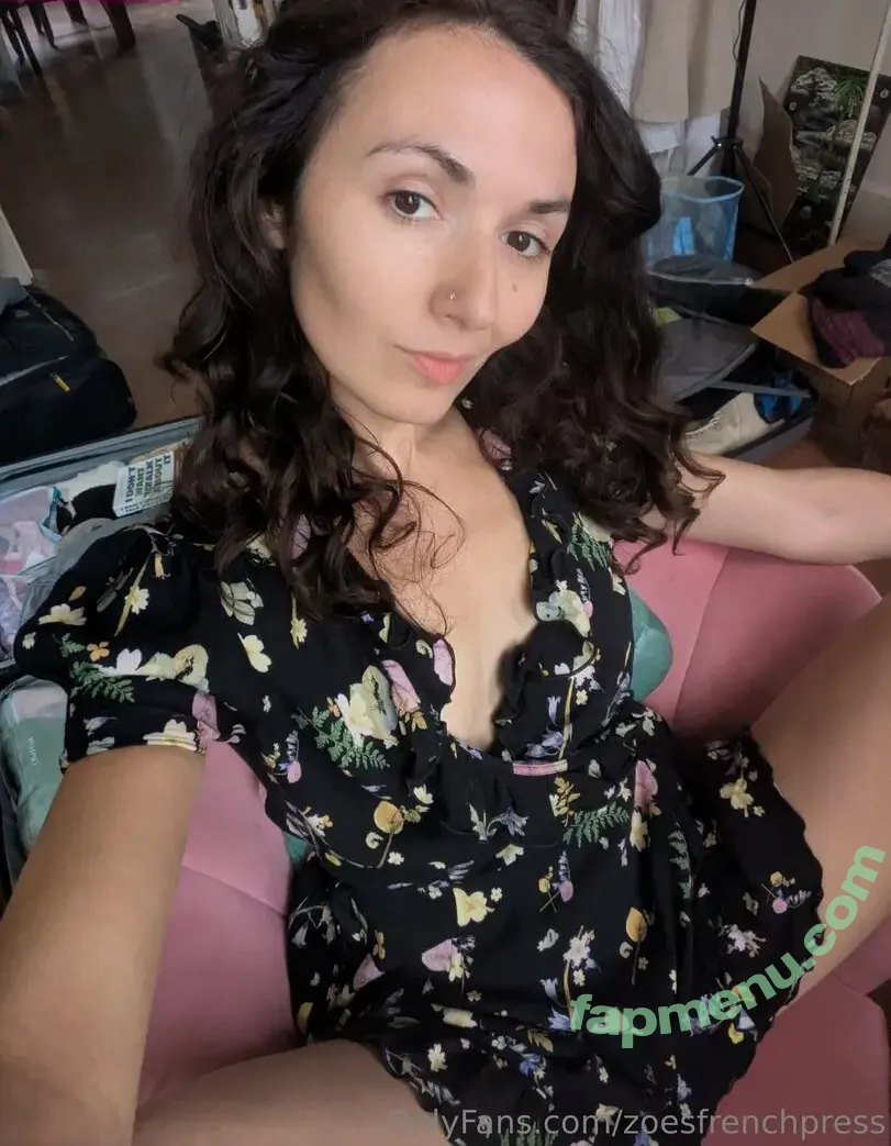 zoesfrenchpress nude photo #0232 (__ffrenchfries__)