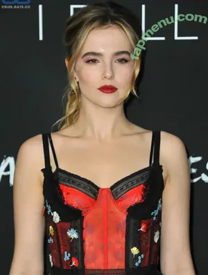 Zoey Deutch / zoeydeutch nude photo #0384