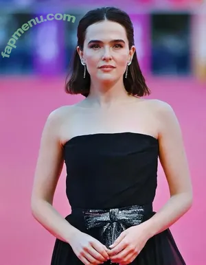 Zoey Deutch / zoeydeutch nude photo #0482