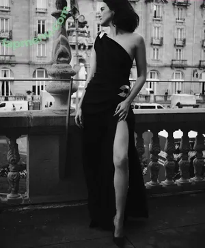 Zoey Deutch / zoeydeutch nude photo #0497