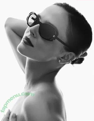 Zoey Deutch / zoeydeutch nude photo #0523