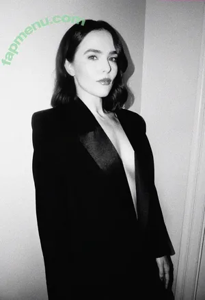 Zoey Deutch / zoeydeutch nude photo #0534