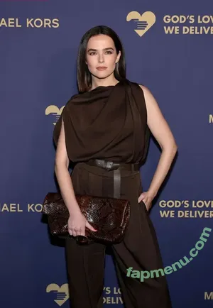 Zoey Deutch / zoeydeutch nude photo #0570