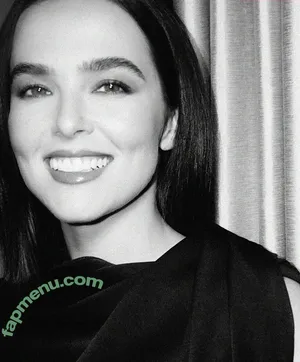 Zoey Deutch / zoeydeutch nude photo #0584