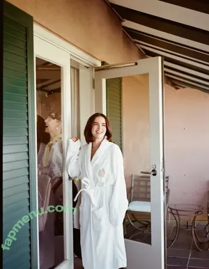 Zoey Deutch / zoeydeutch nude photo #0588