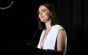 Zoey Deutch / zoeydeutch nude photo #0667