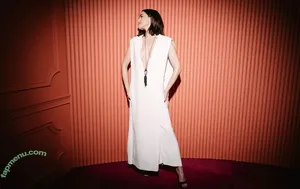 Zoey Deutch / zoeydeutch nude photo #0680